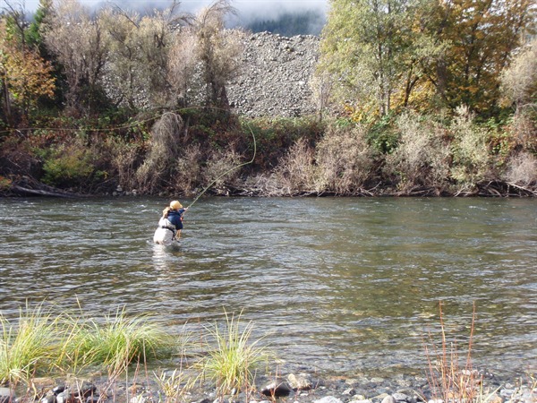Kelly throwing beautiful casts