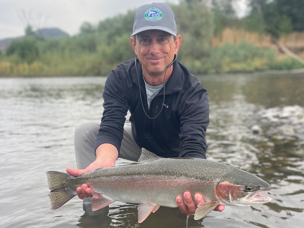 An early Upper Rogue steelhead